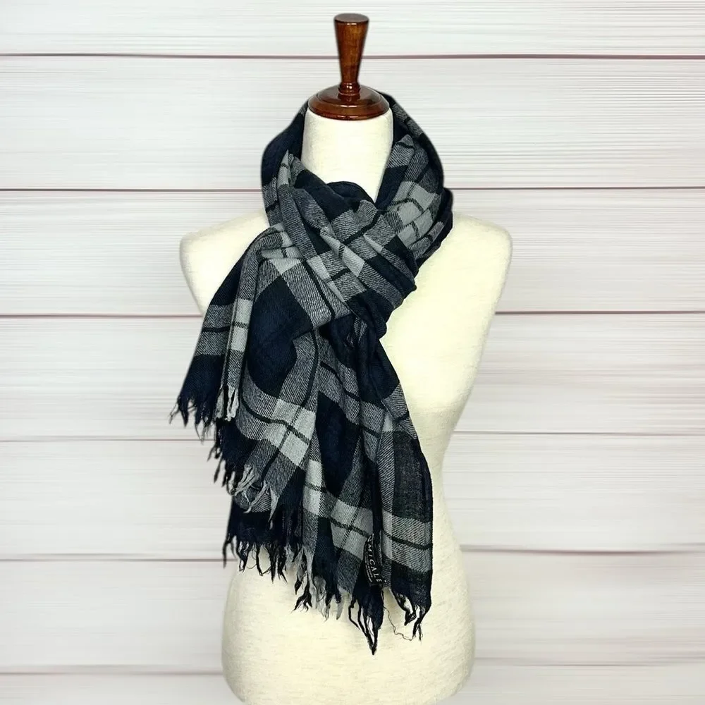Amicale Wool Large Oblong Scarf Plaid Gray Black Lightweight Men's Women's